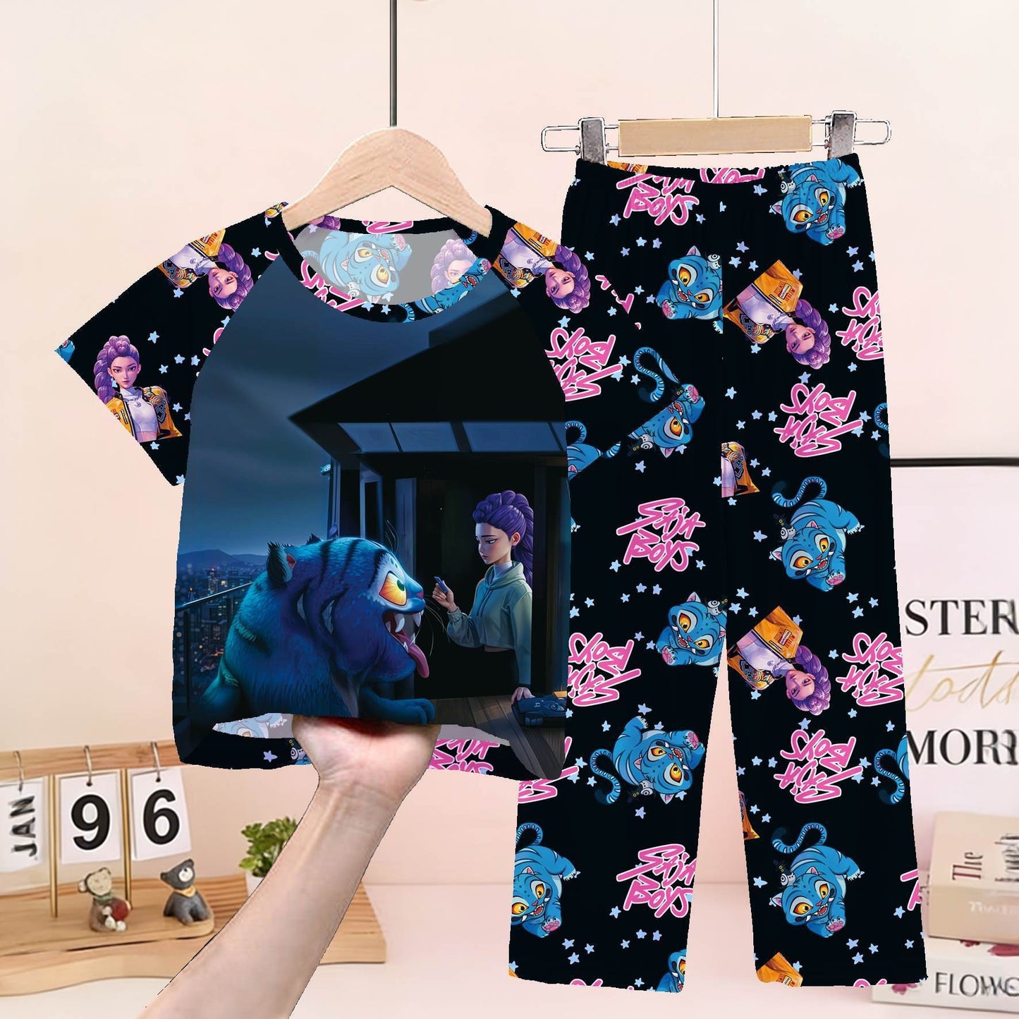 Foreign trade children's pajamas, spring and summer short-sleeved trousers, cartoon Sharjah men's group K-POP girl group middle and adult children's loungewear