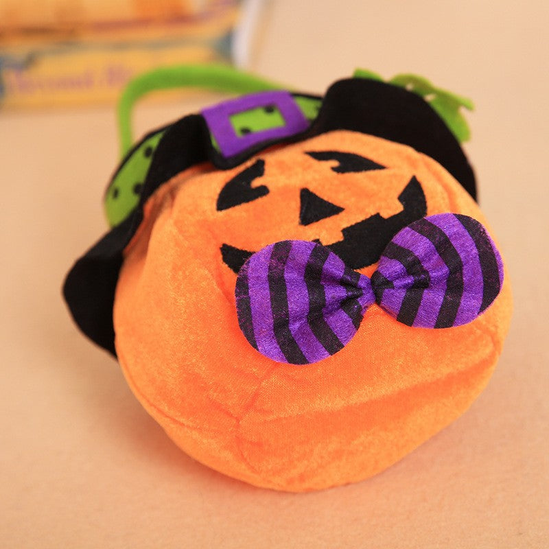 Halloween ornaments, witches, pumpkins, tote bags, children's festival candy bags, party dress up prop bags