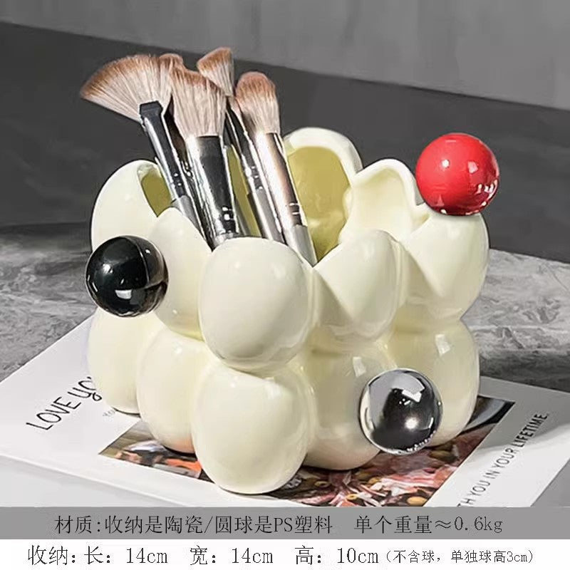Entrance door, key, sundries, storage ornaments, living room, shoe cabinet, decorations, light luxury handicrafts, housewarming