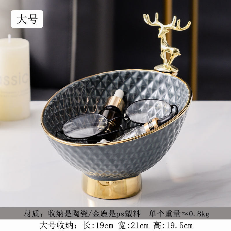 Entrance door, key, sundries, storage ornaments, living room, shoe cabinet, decorations, light luxury handicrafts, housewarming